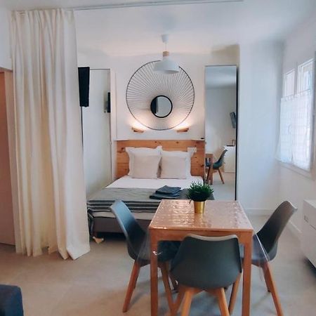 Le Studio Des Tours - Parking Apartment อาร์ลส์ ภายนอก รูปภาพ