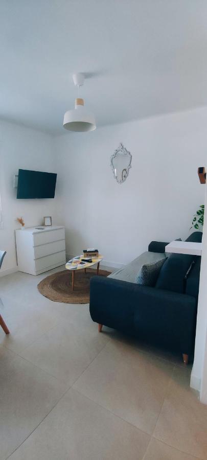 Le Studio Des Tours - Parking Apartment อาร์ลส์ ภายนอก รูปภาพ