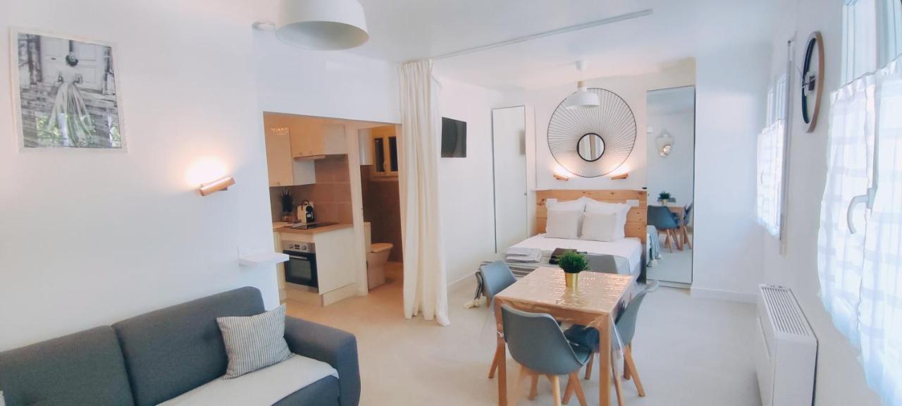 Le Studio Des Tours - Parking Apartment อาร์ลส์ ภายนอก รูปภาพ